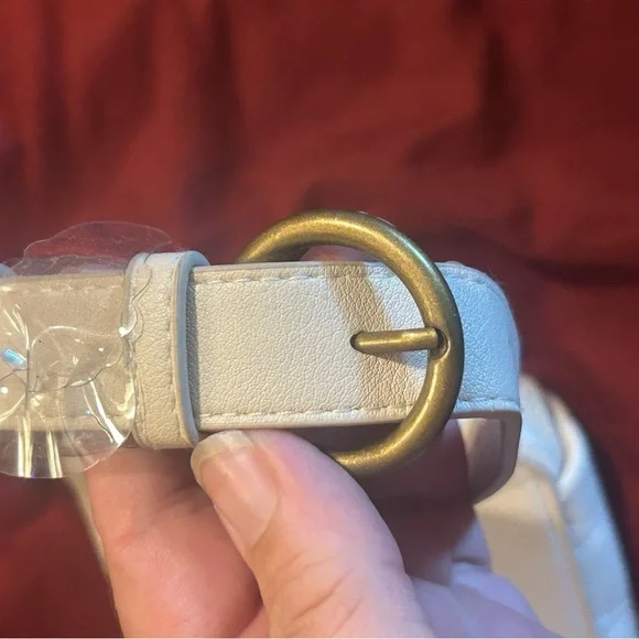 Universal Thread Quilted White Fanny pack - Picture 5 of 9